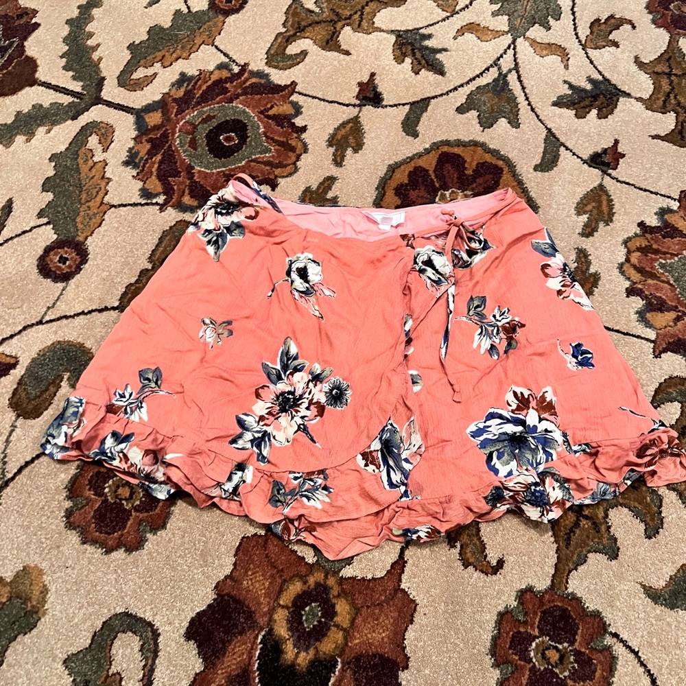 Tie skirt